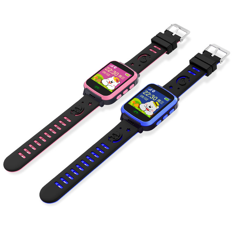 兒童智能手表一出來，就廣受家長們的喜愛。為了孩子的安全，家長和老師都在尋找適合學(xué)生用的能對孩子起到監(jiān)護作用的產(chǎn)品，帶有GPS定位功能的智能兒童手表能對孩子起到監(jiān)護作用。出來定位外，智能電話手邊物聯(lián)網(wǎng)卡還具有通話與高清視頻功能。中創(chuàng)物聯(lián)網(wǎng)了解到，智能兒童手表都裝有一張物聯(lián)網(wǎng)語音卡，那么該如何選擇物聯(lián)網(wǎng)語音卡呢？